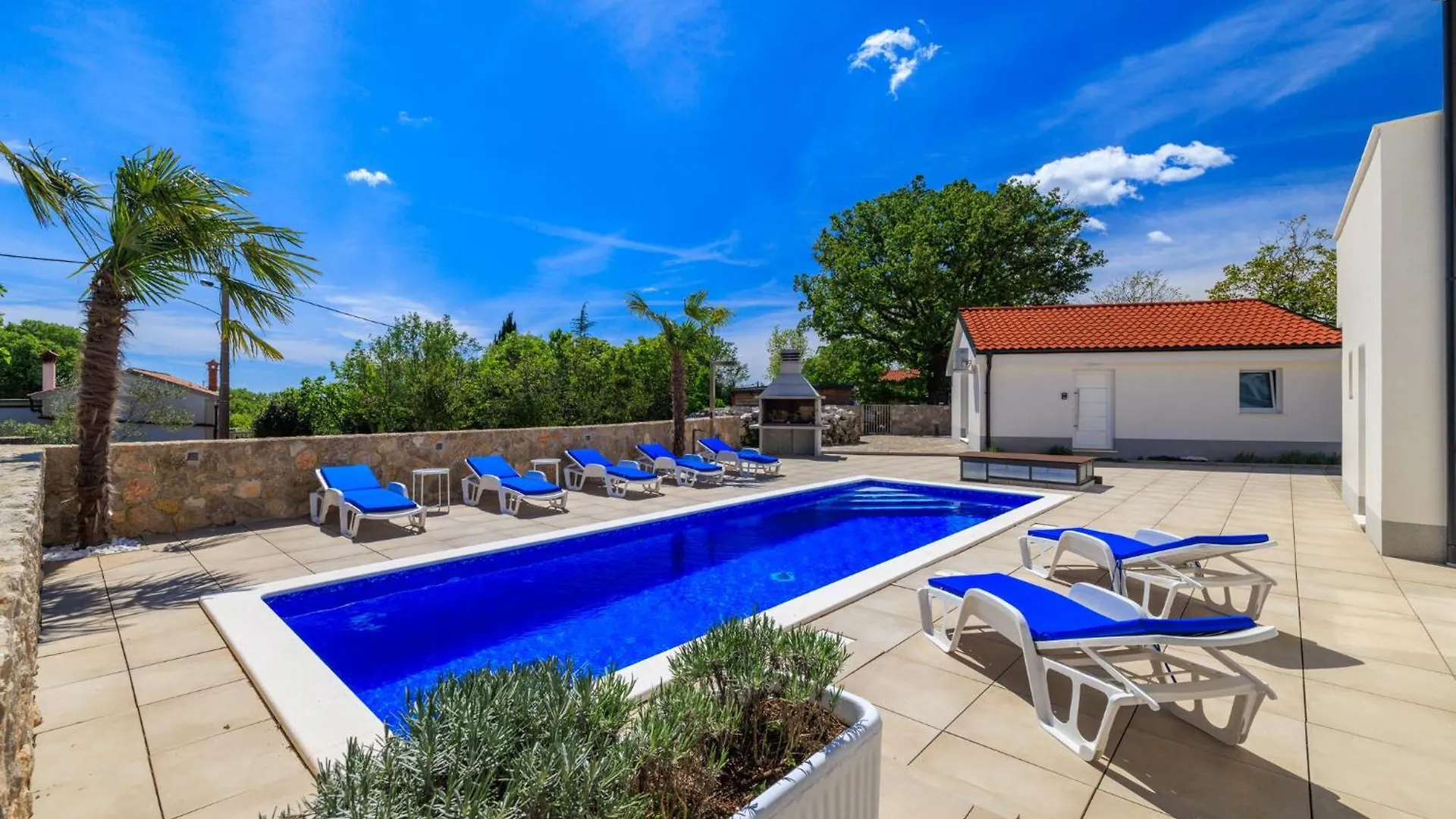 Villa Volta Ll Kras Apartment