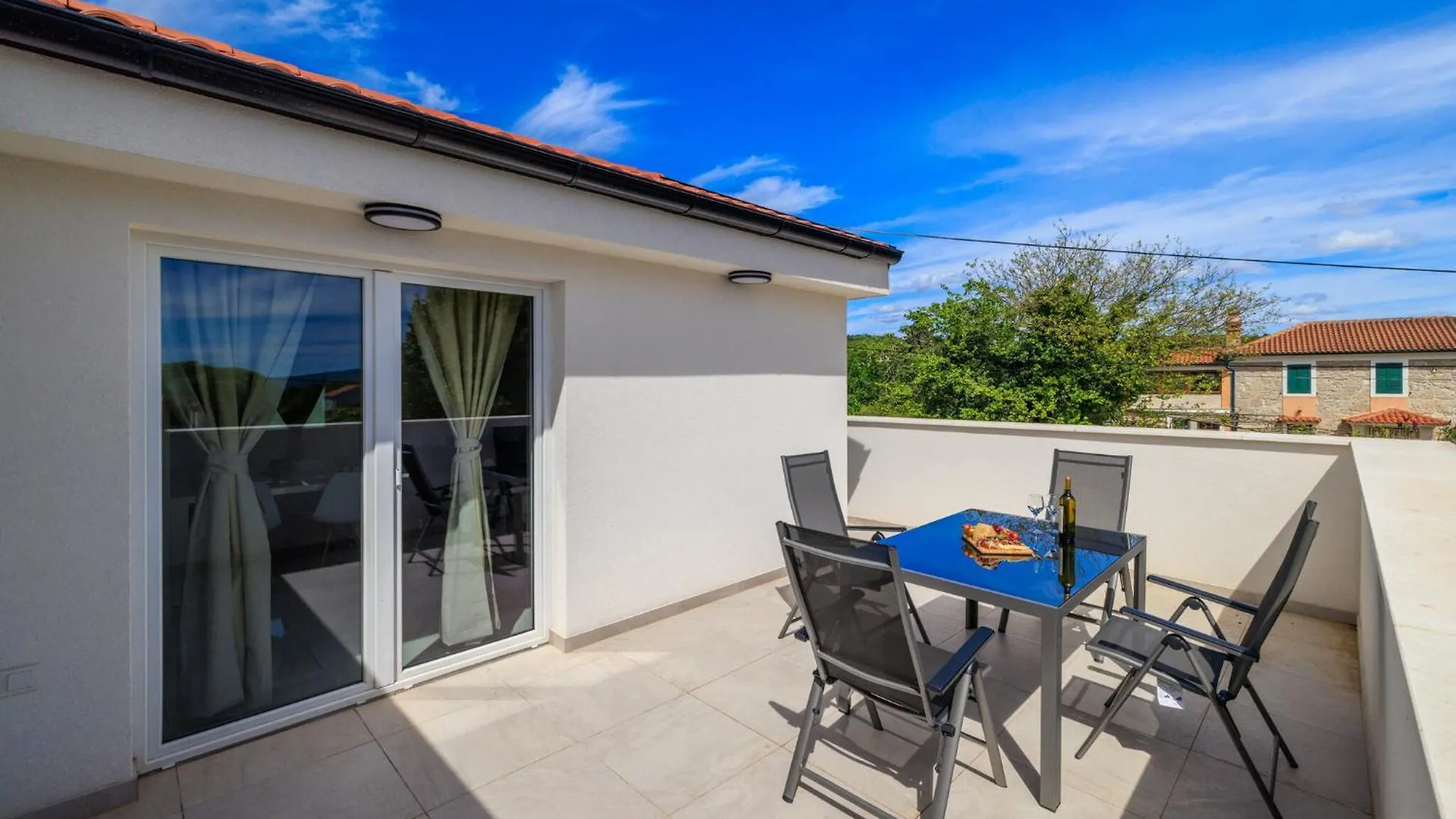 Apartment Villa Volta Ll Kras Croatia